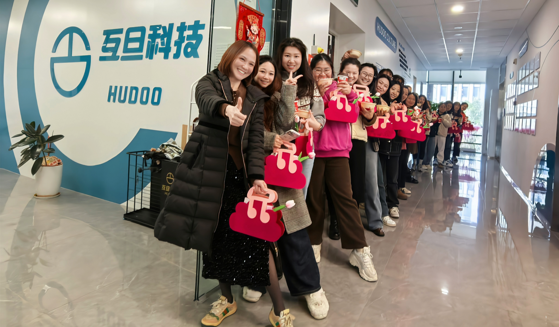她力量 自有光| 互旦科技女神节春日浪漫补给包来啦！